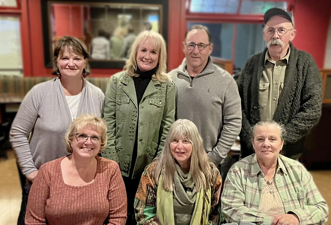 ABOUT Vintage Darling Estate Sales